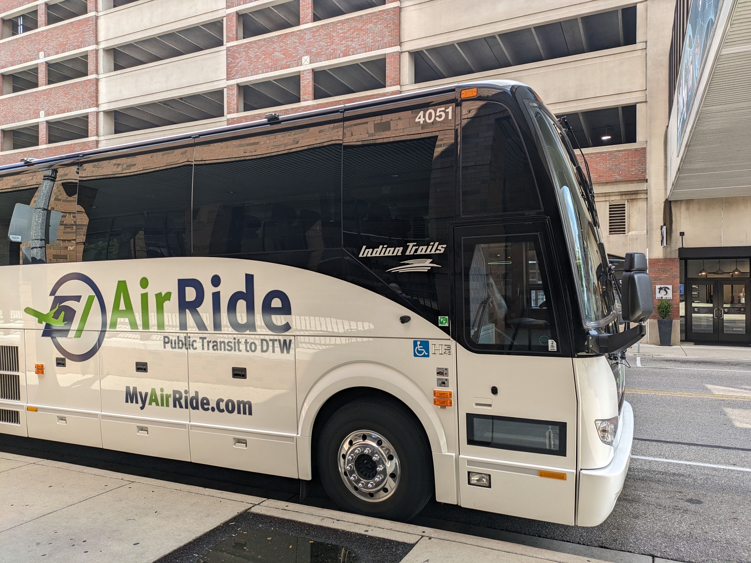 A Michigan Flyer bus at the East Lansing Marriott