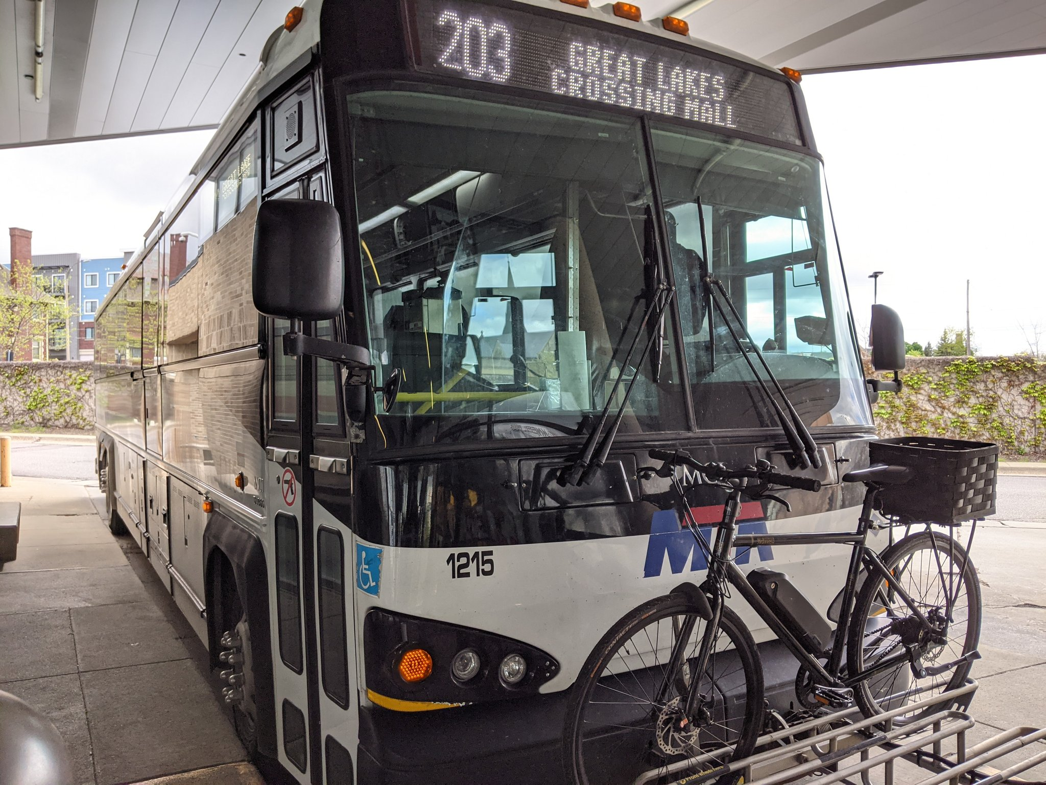 The MTA Great Lakes Crossing Regional bus with my bike on the front rack.